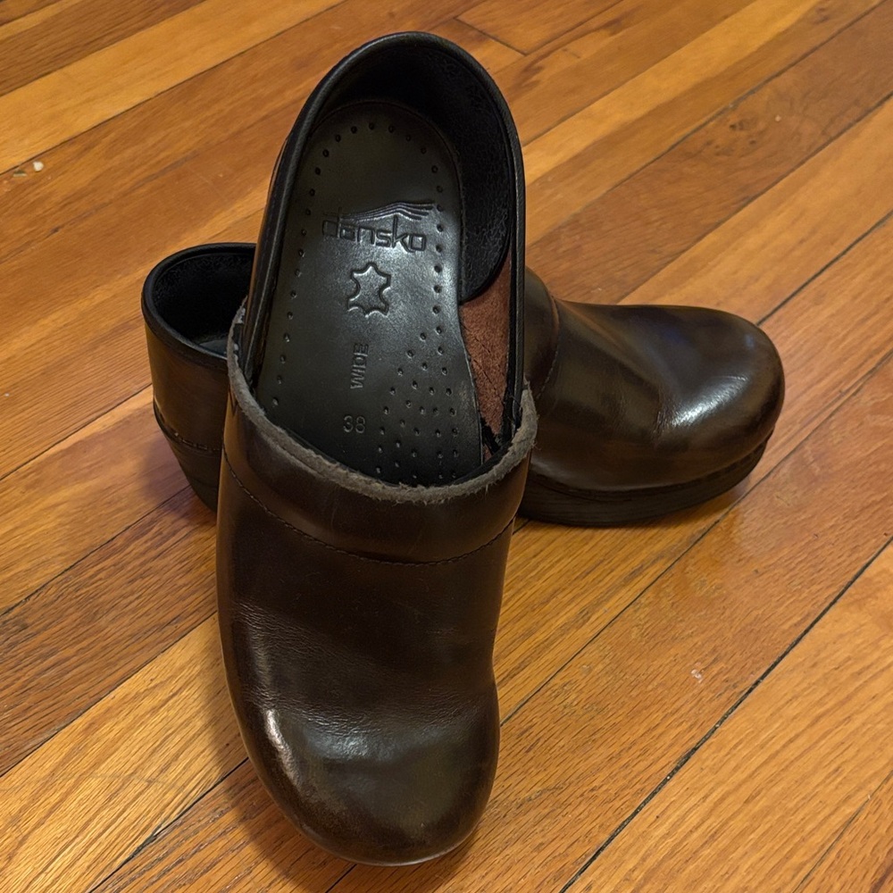Dansko Women's Dark Brown Mules Wide EU 38